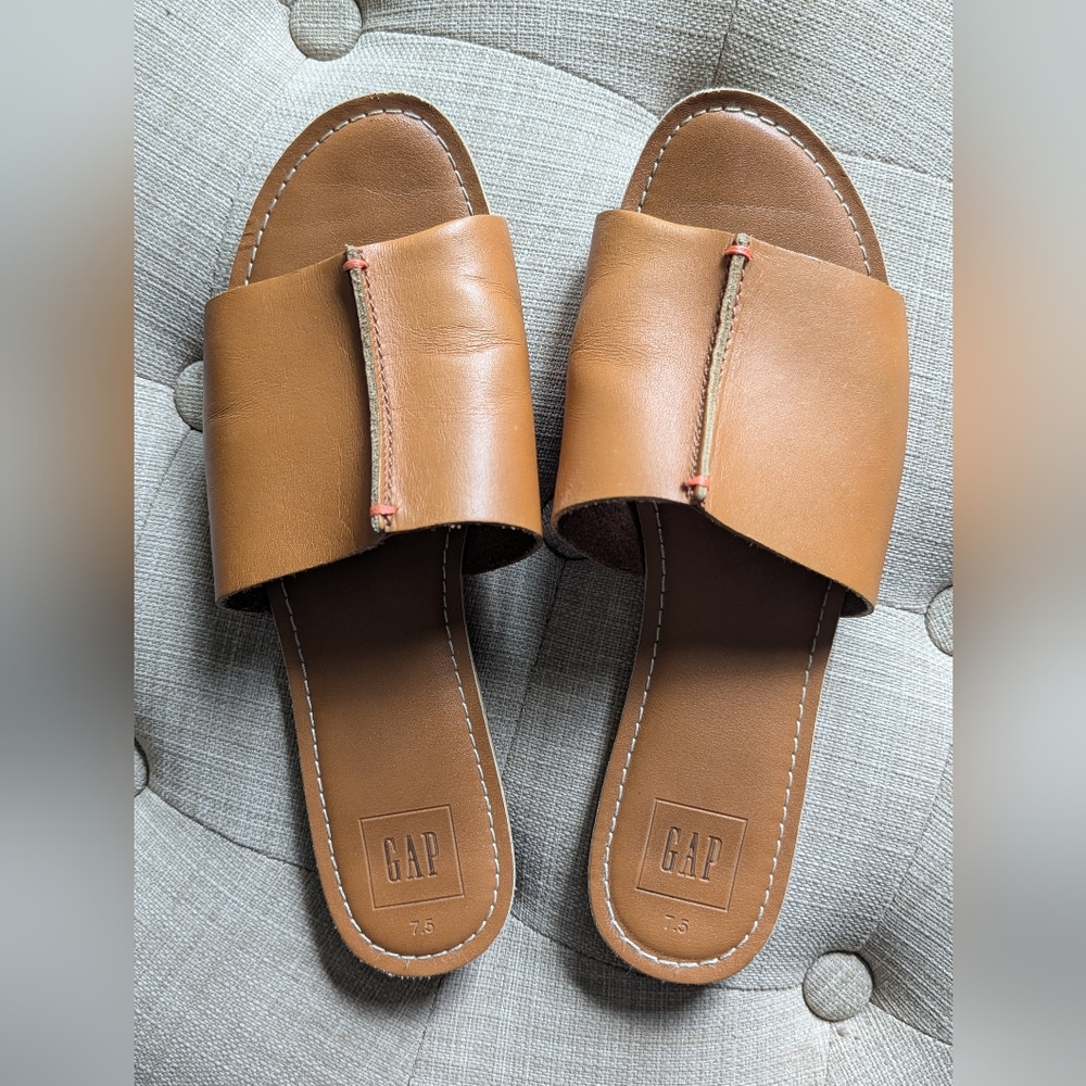 Gap Leather Slides/Sandals In Cognac - Size 7.5